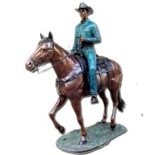 estatua del caballero de la escultura del hombre y del caballo de bronce